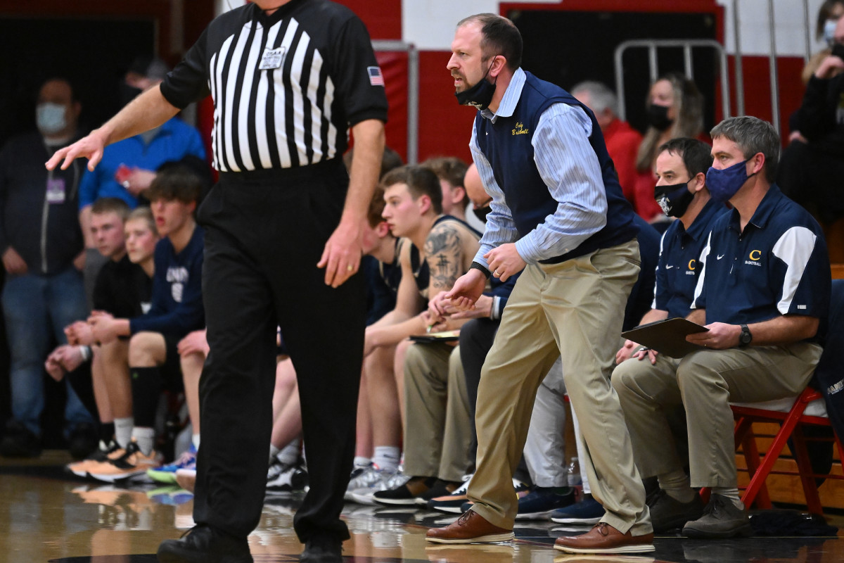 Lincoln Canby boys basketball Leon Neuschwander 24